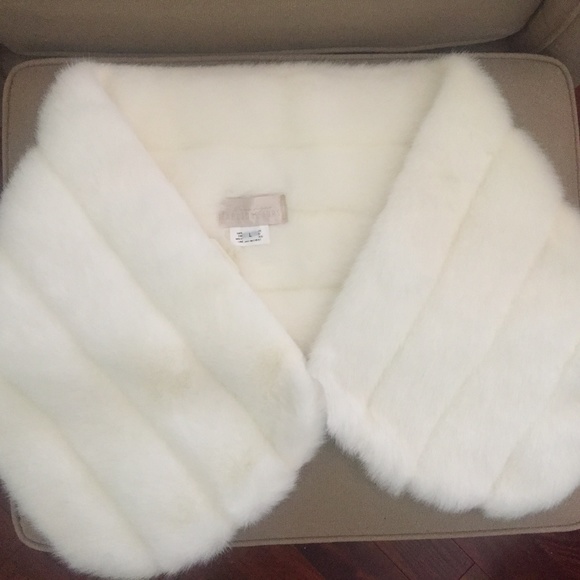 white faux fur wrap